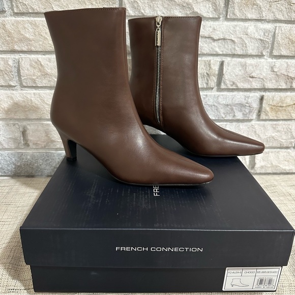 French Connection Ankle Bootie Alex Kitten Heel Size 8 Chocolate Brown NIB - Picture 2 of 7